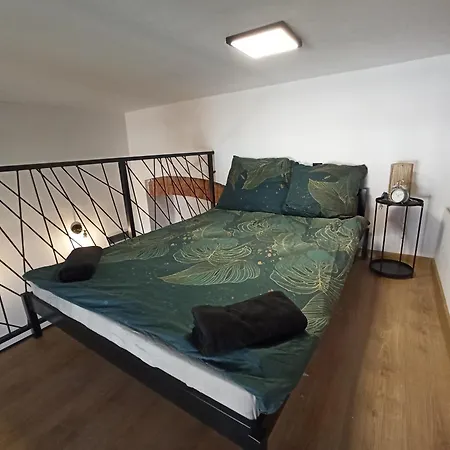 아파트 Often - Hide