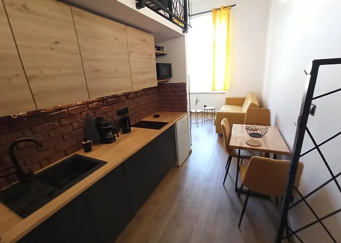 Often - Hide * צ'סטוצ'ובה